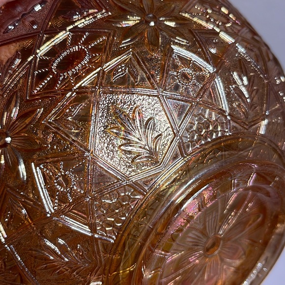 Stunning Imperial Glass Marigold Hattie Pattern Scalloped Edge Bowl 7-1/2" - Picture 8 of 16